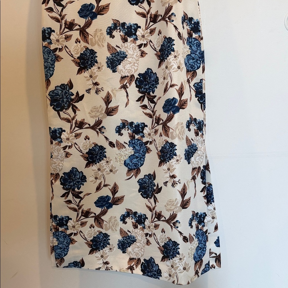 Tory Burch Cream and Blue Floral Backless Dress - Picture 4 of 16